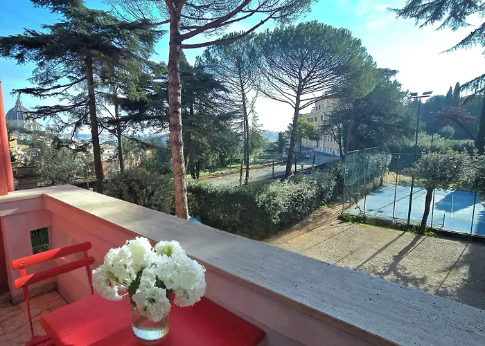 Aurelia Garden 4*
